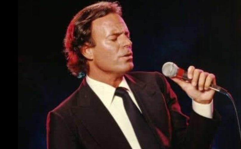 You are currently viewing Julio Iglesias și Sinele fals – Me olvidé de vivir